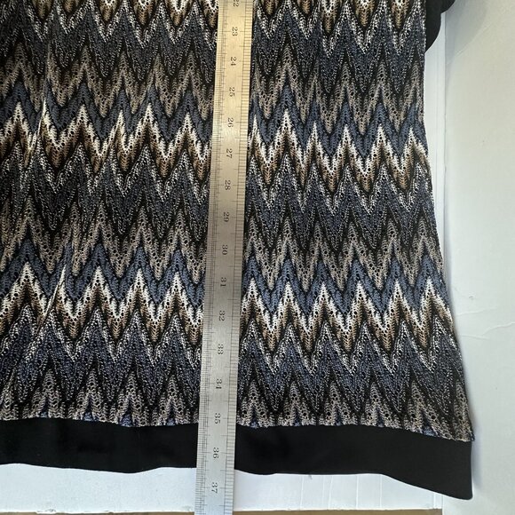 Cato Mini Sheath Dress Womens 22/24W Chevron Zig Zag‎ Knit Pullover Black Hem - Picture 8 of 8